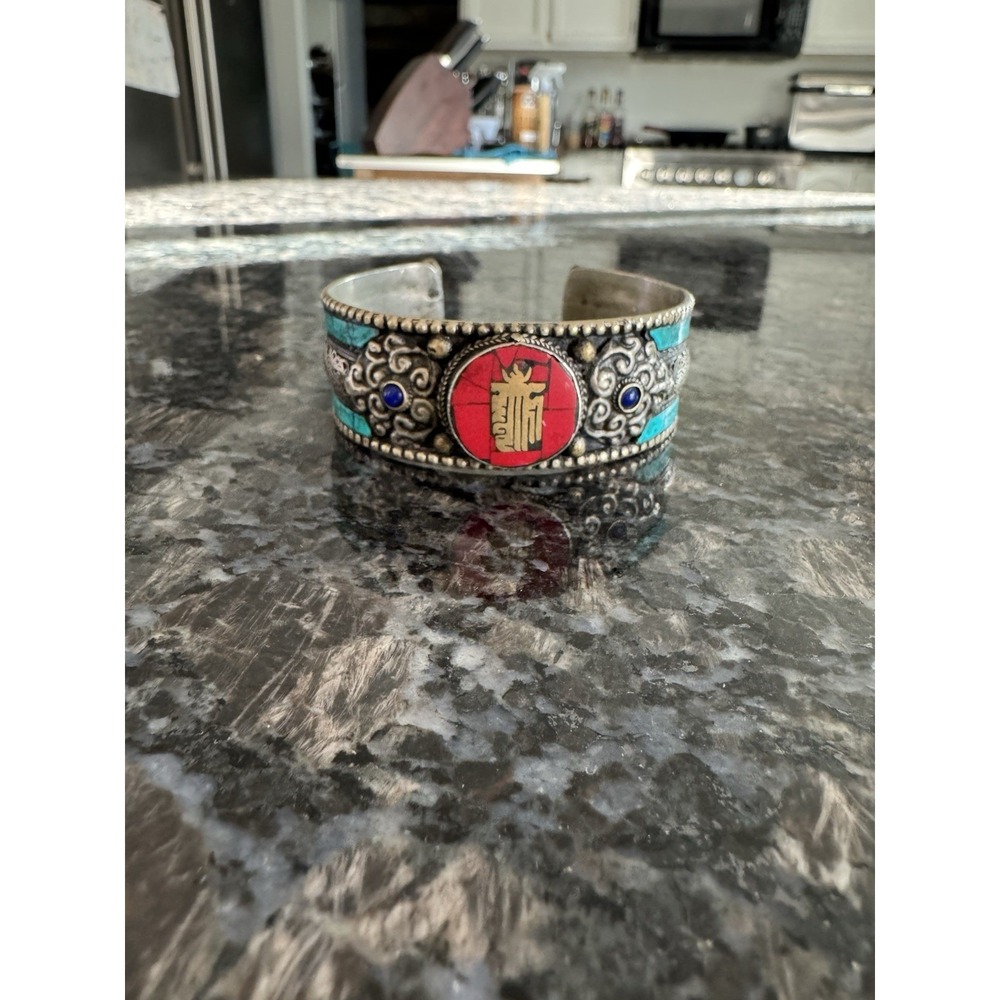 Tibetan Nepalese Silver Old Vintage Dragon Etch Inside, Artwork Bangle‎ Jewelry